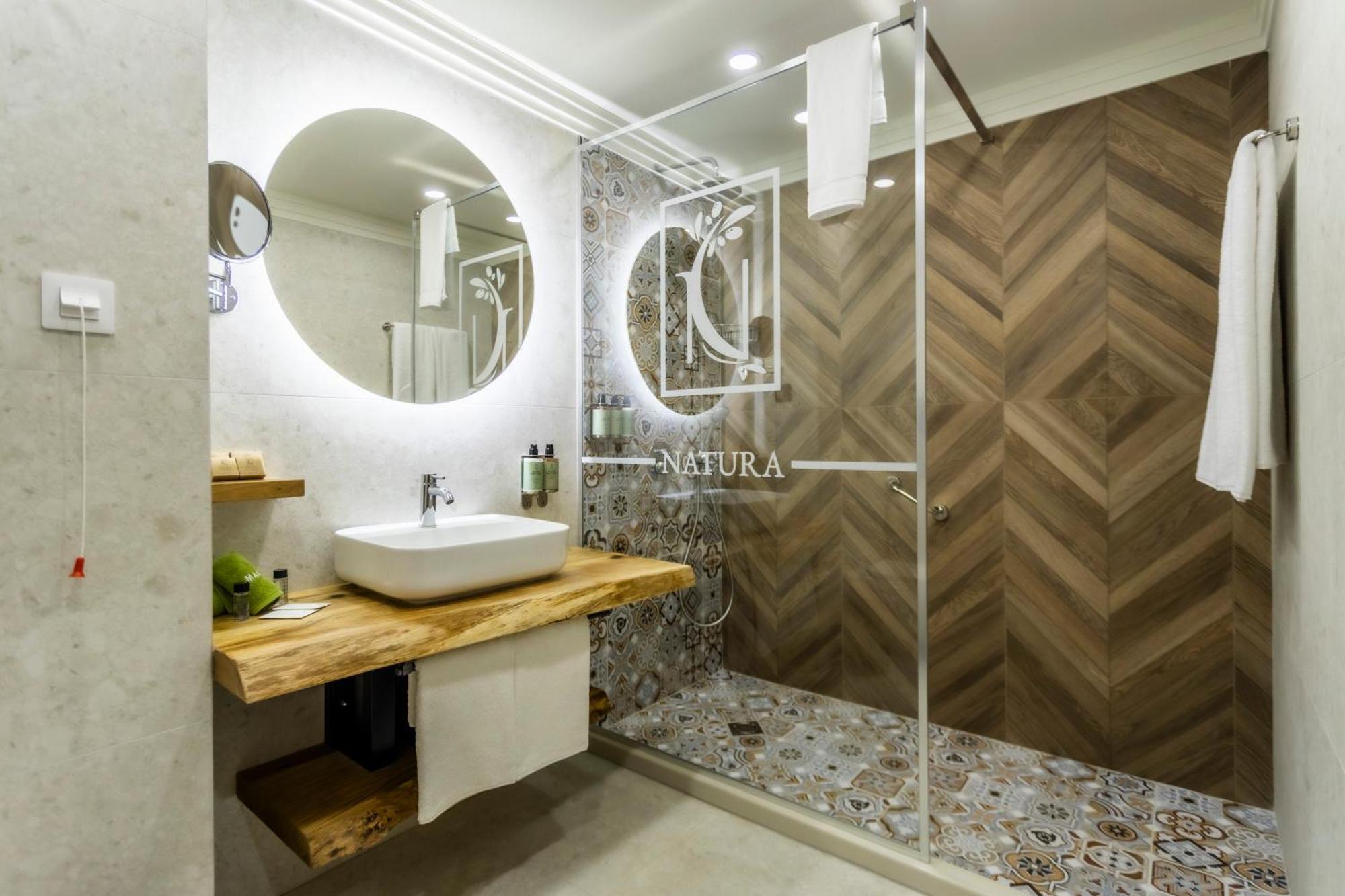 Natura All Seasons Boutique Hotel Burgas Extérieur photo