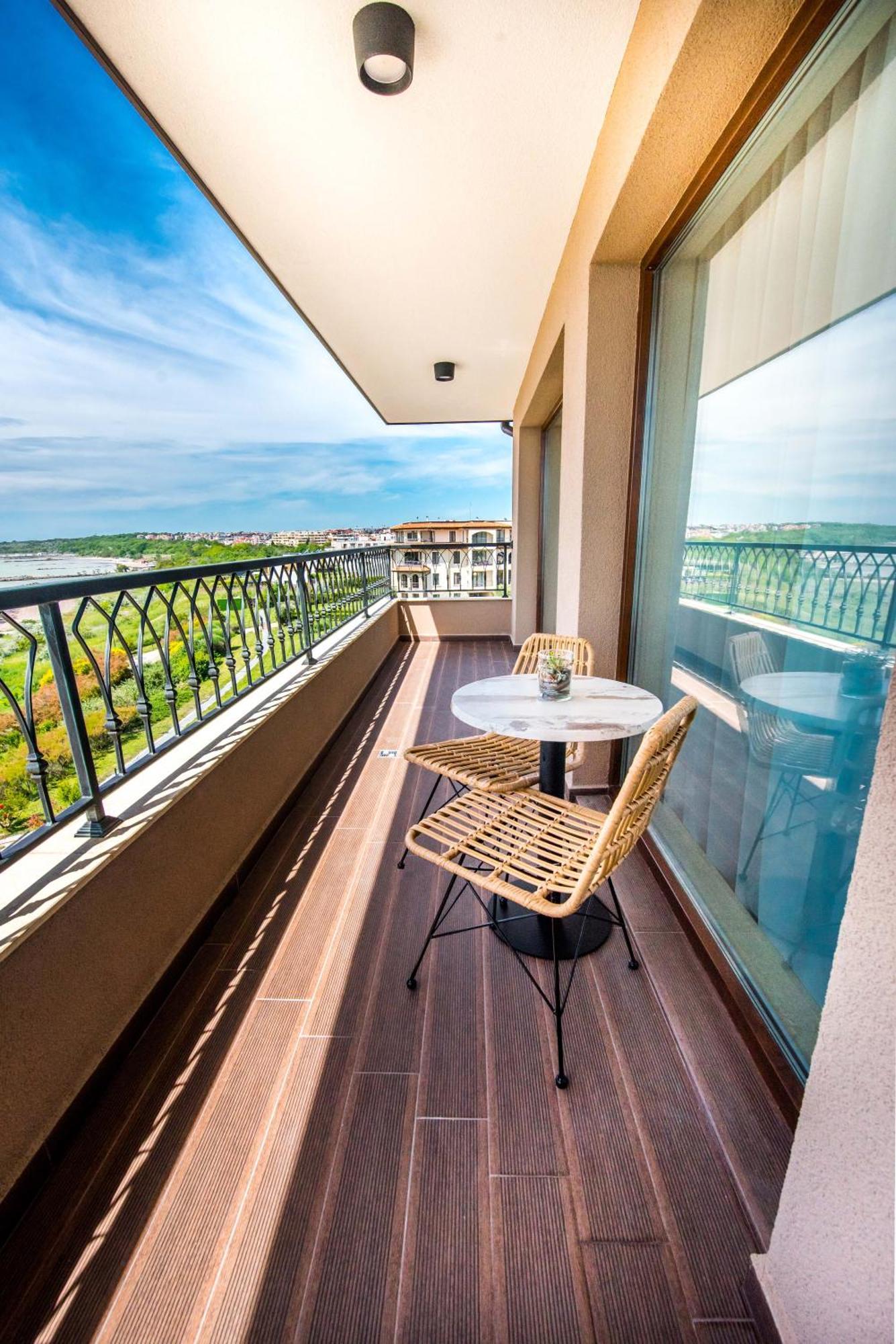 Natura All Seasons Boutique Hotel Burgas Extérieur photo