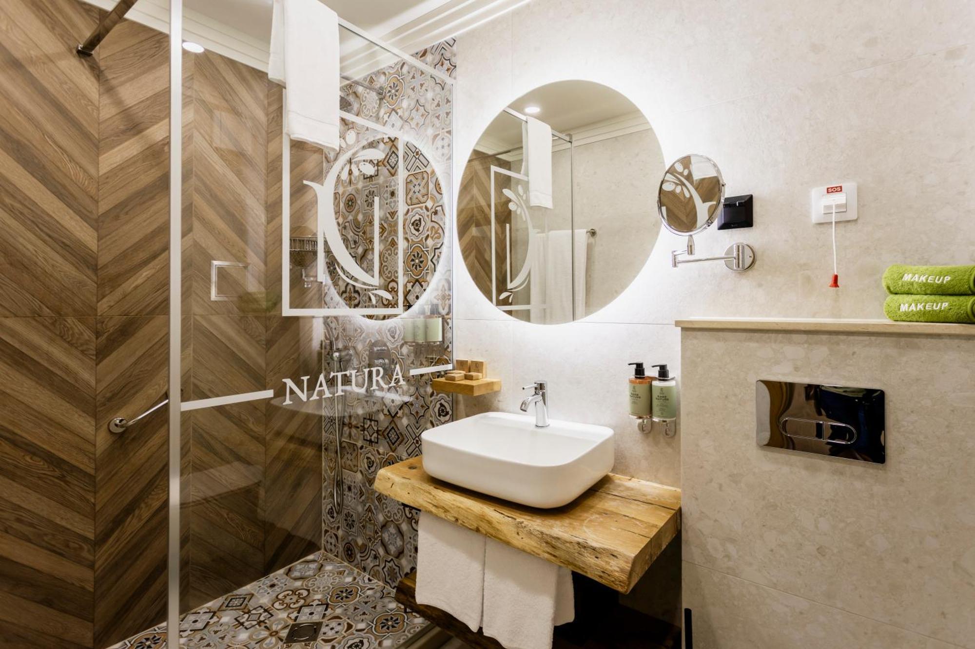 Natura All Seasons Boutique Hotel Burgas Extérieur photo