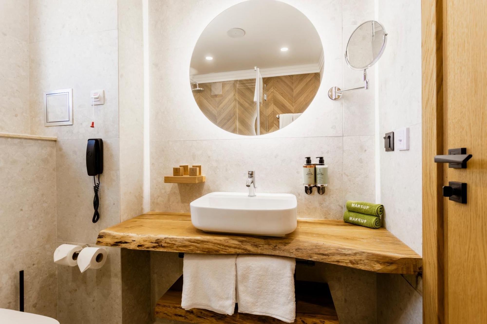 Natura All Seasons Boutique Hotel Burgas Extérieur photo
