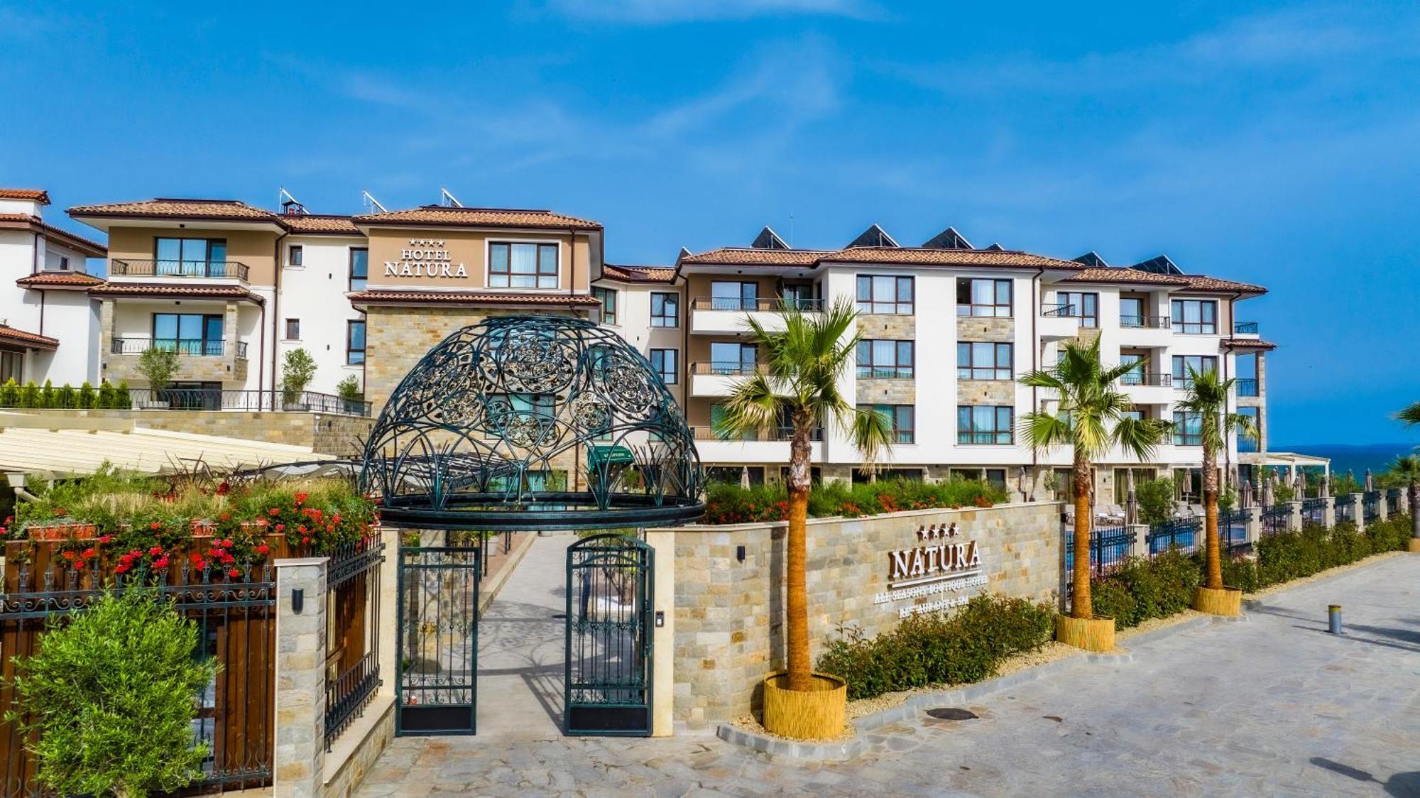 Natura All Seasons Boutique Hotel Burgas Extérieur photo