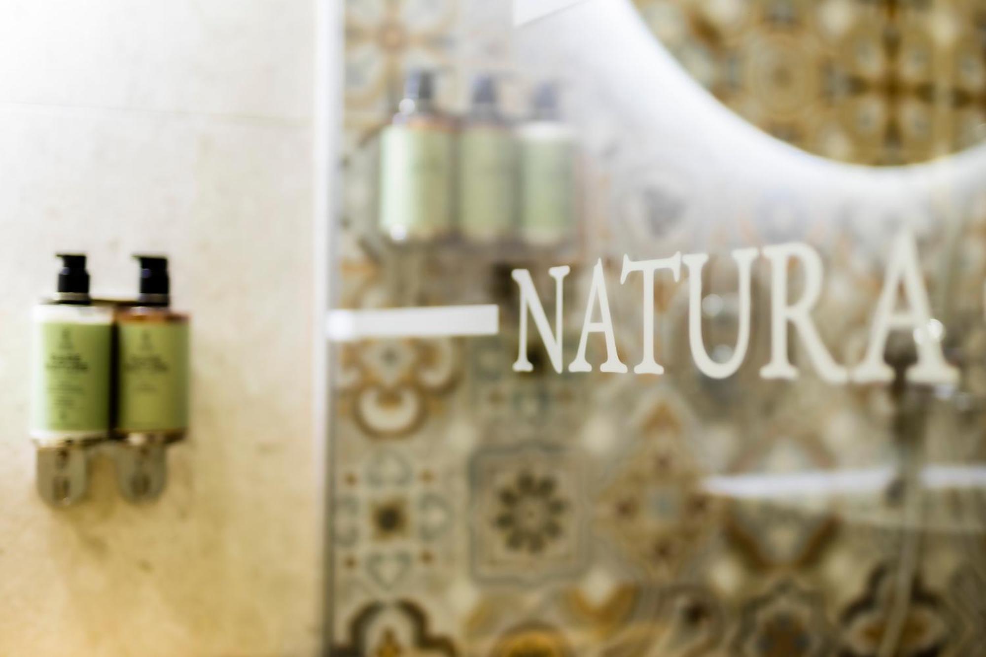 Natura All Seasons Boutique Hotel Burgas Extérieur photo