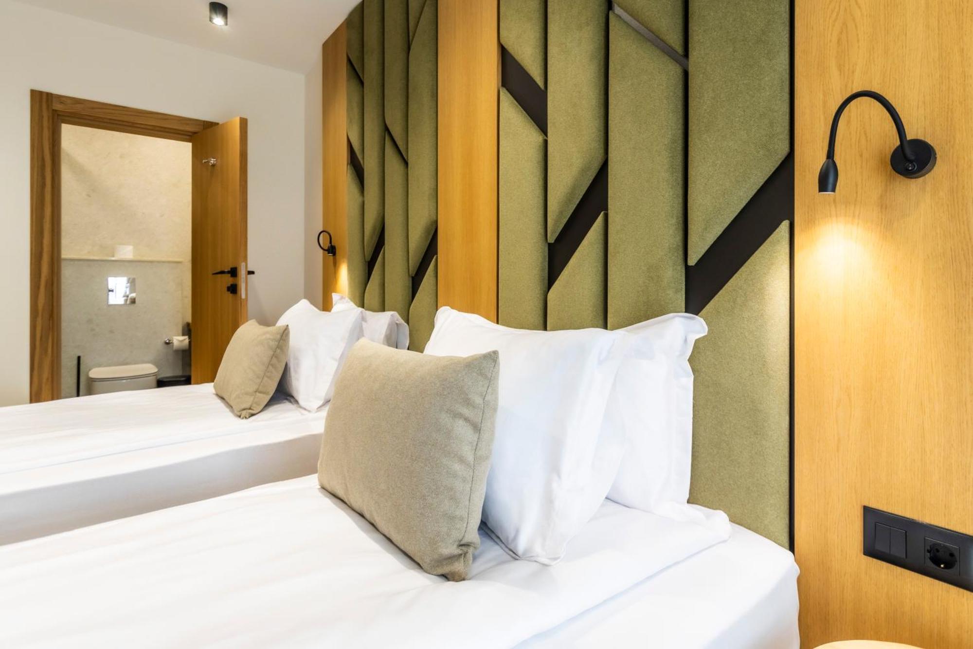 Natura All Seasons Boutique Hotel Burgas Extérieur photo