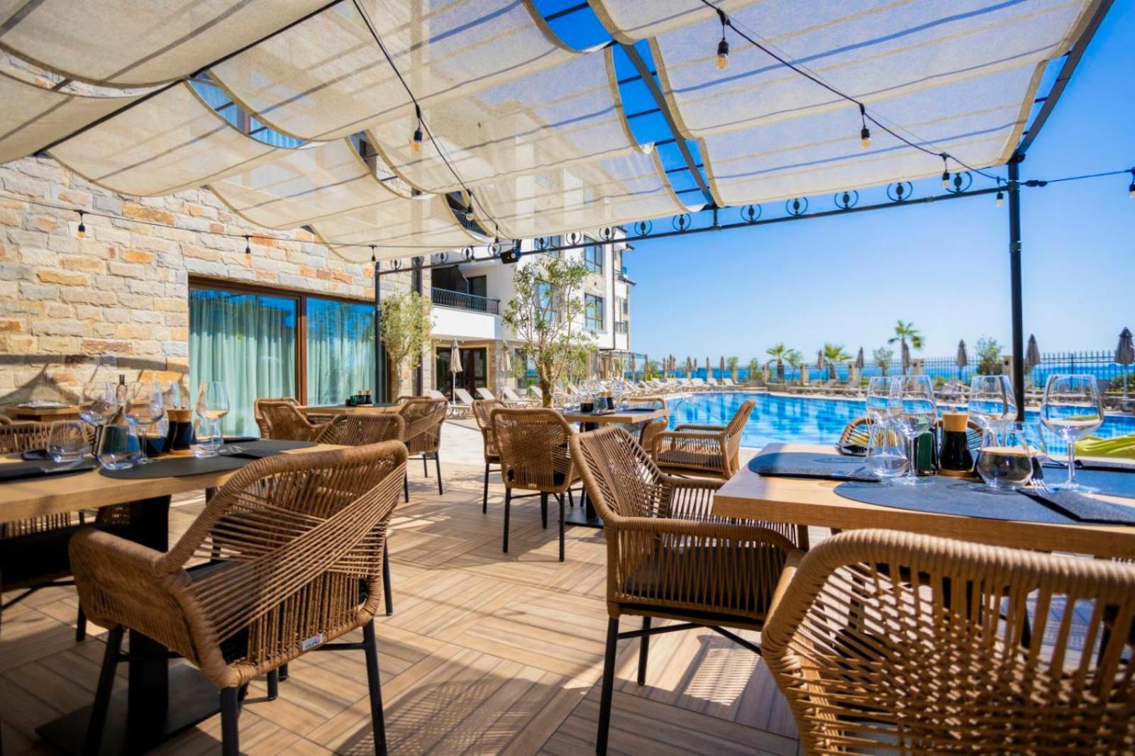 Natura All Seasons Boutique Hotel Burgas Extérieur photo