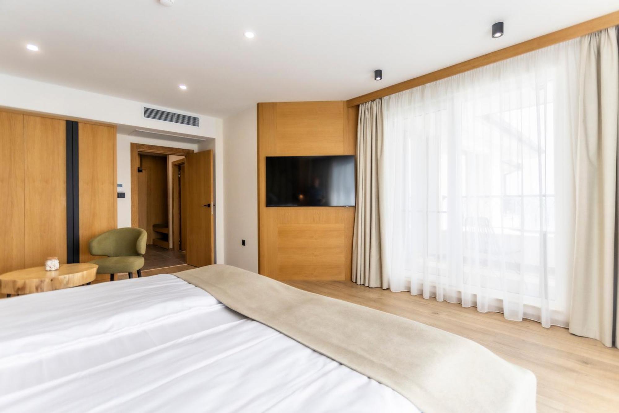 Natura All Seasons Boutique Hotel Burgas Extérieur photo
